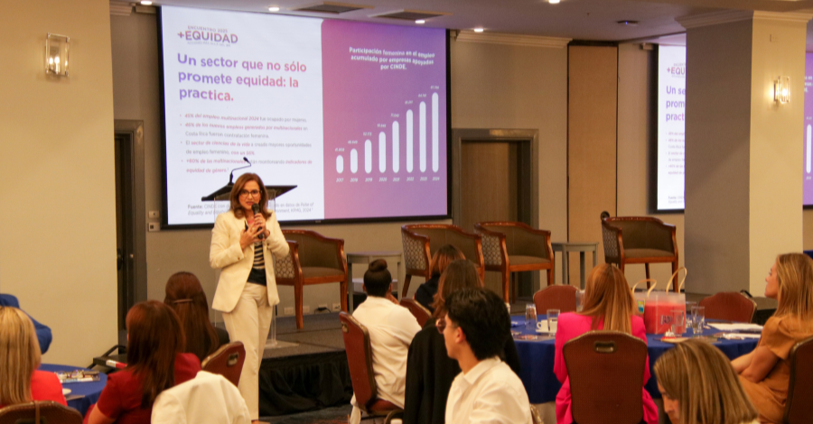 Empresas multinacionales con operaciones en Costa Rica discutieron cómo la equidad se vuelve una ventaja competitiva
