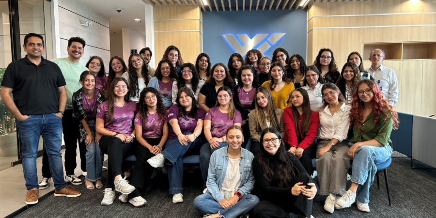 World Wide Technology Partners with Ideas en Acción to Support Women in STEM Across Costa Rica